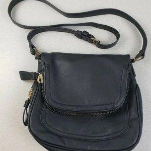 Madison West Womens Black Leather Adjustable Strap Crossbody Handbag Purse